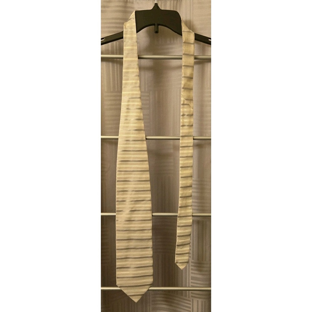 Bachrach Gray‎ Silver White Striped 100% Silk Men's Necktie 59"x4"